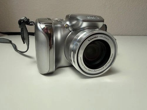 Silver Kodak EasyShare Z612 digital camera